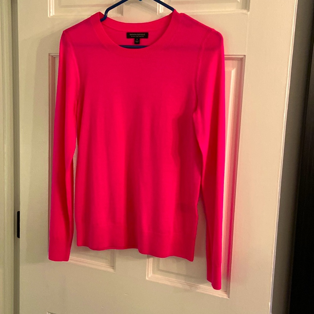 Bright summer pink light sweater